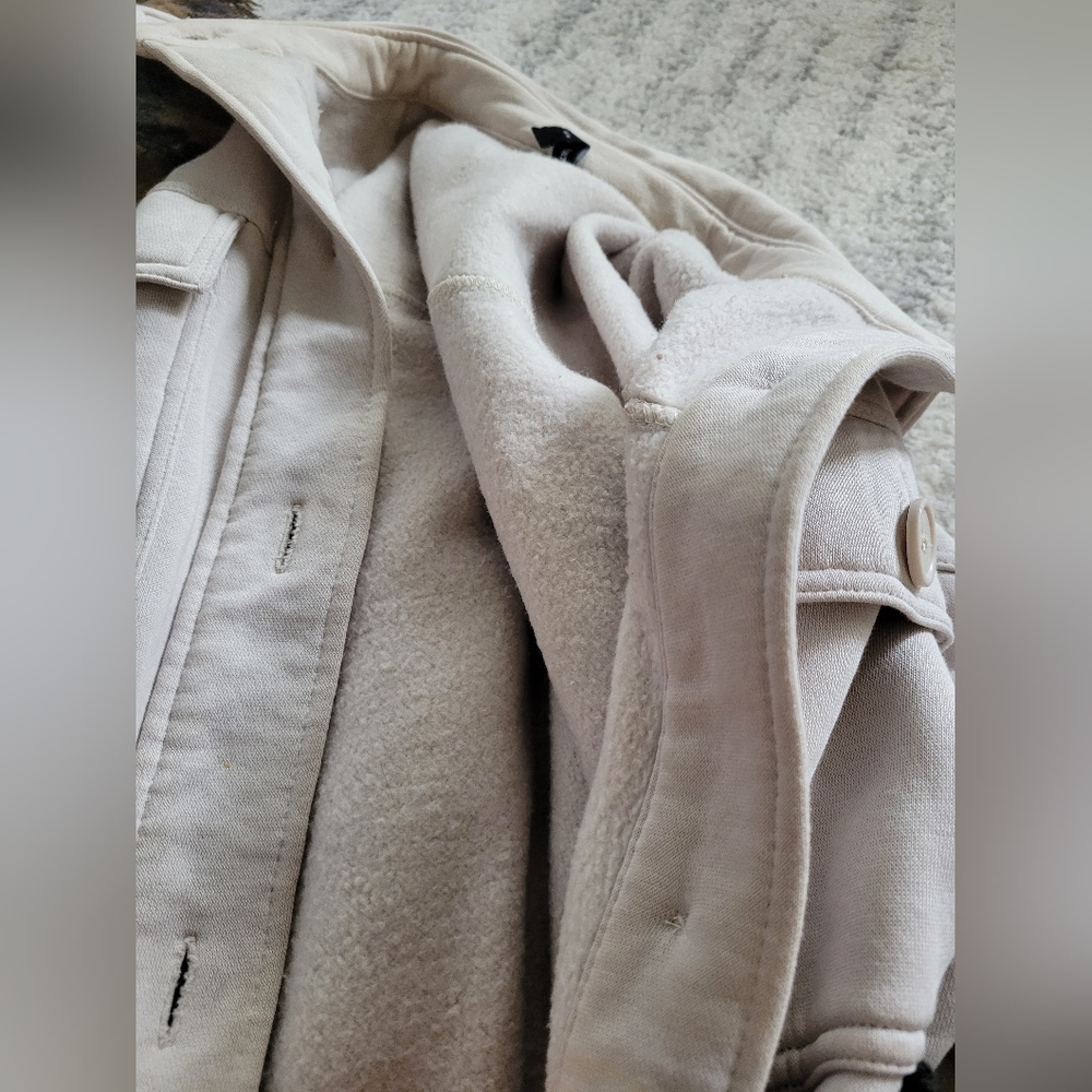 Fall/winter clothing bundle - Picture 2 of 9